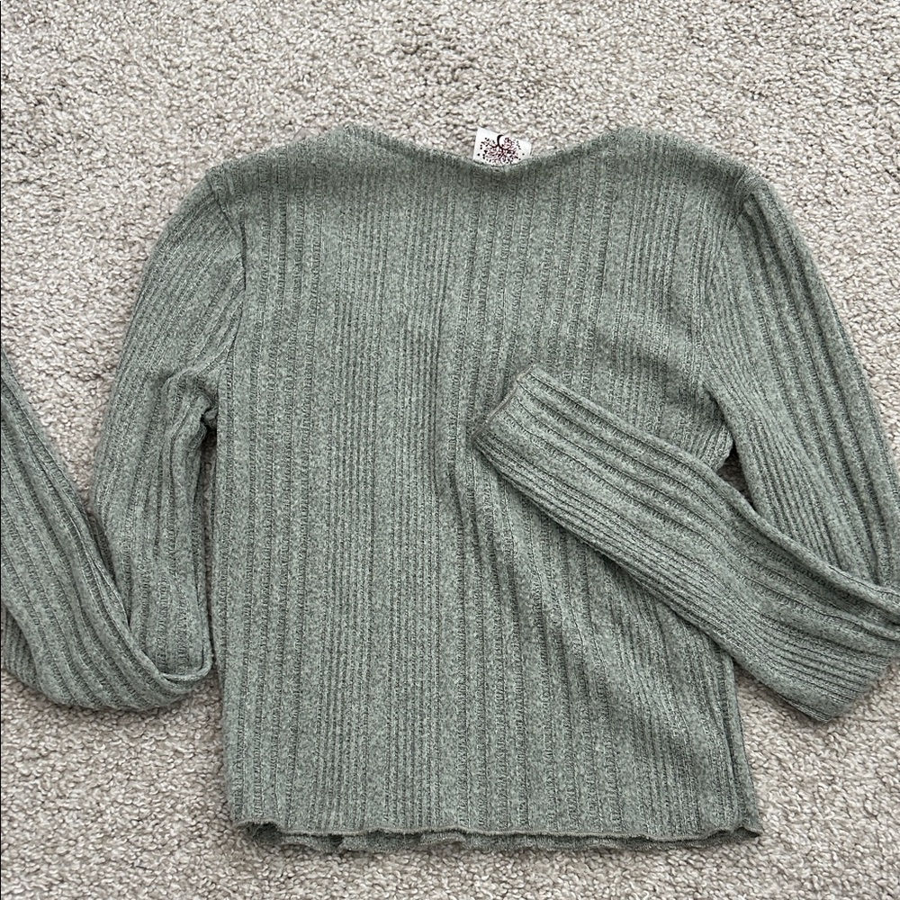 Self Esteem Gray Ribbed Knit Top - Picture 3 of 3